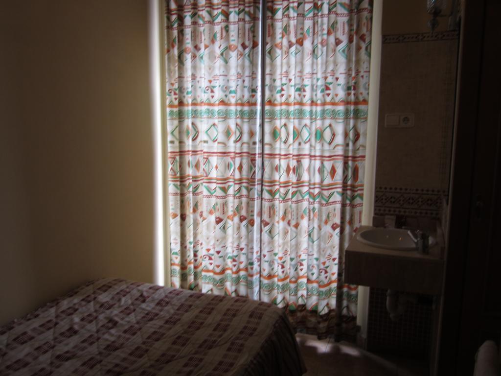 Pension Mollo Madrid Cameră foto